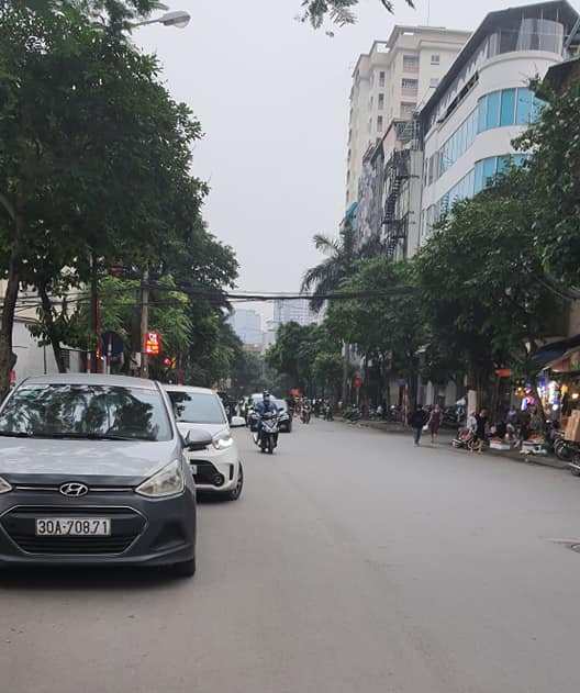 Mặt phố Nguyễn Thị Định, 45 m2x 5T, lâu lắm mới có nhà bán.